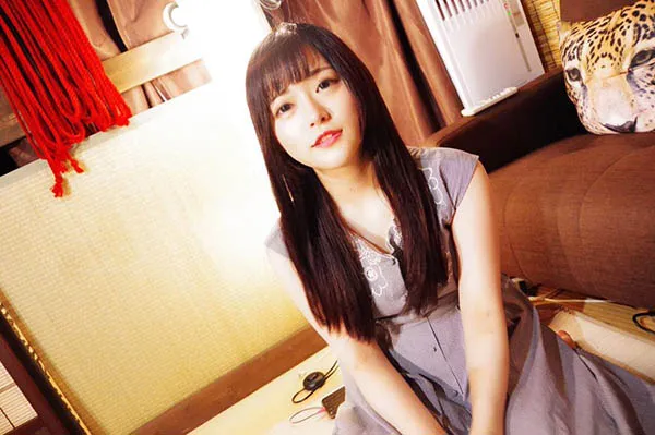 中森彩艺术形象壁纸