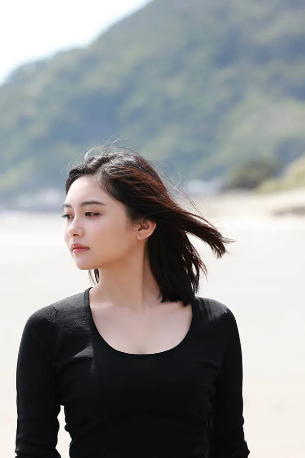 五十岚夏写真集，小学馆发行