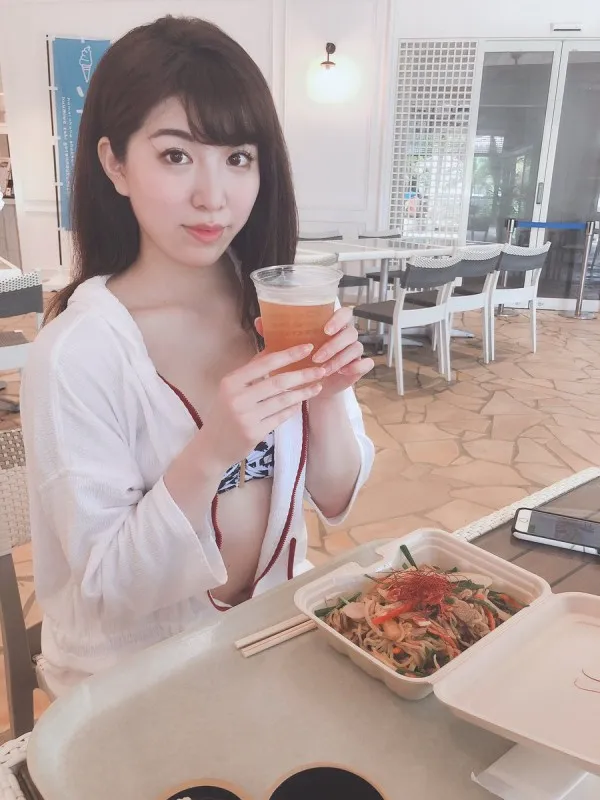 宫园琴音写真风格