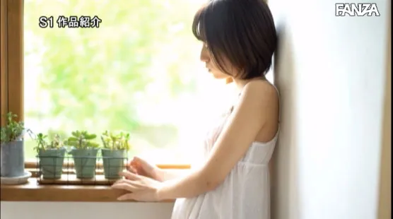 佐山爱作品现场照