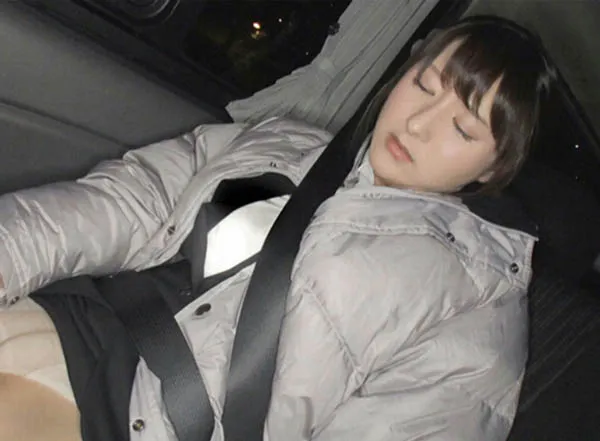 成宫ありあ艺术形象